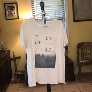 SIZE LARGE Abercrombie & Fitch Tee